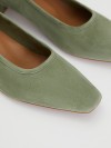 Мягкие туфли на устойчивом каблуке