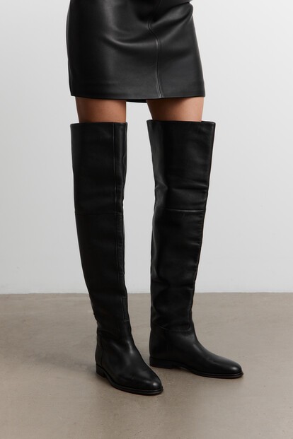 Порно в письки ауырсынумен Ауылда әйелі жыныстық қатынасқа түседі