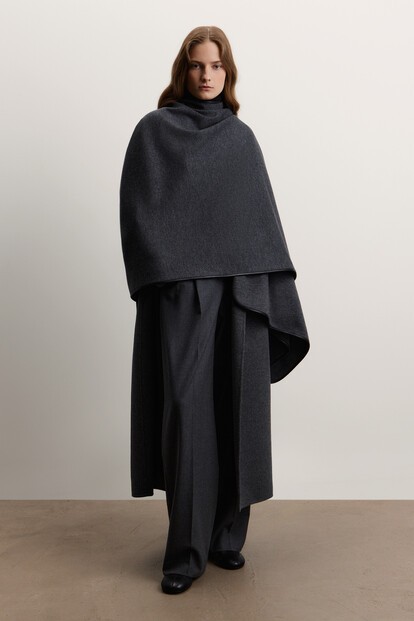 Палантин с кожаным кантом