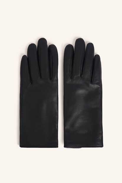 Перчатки из кожи