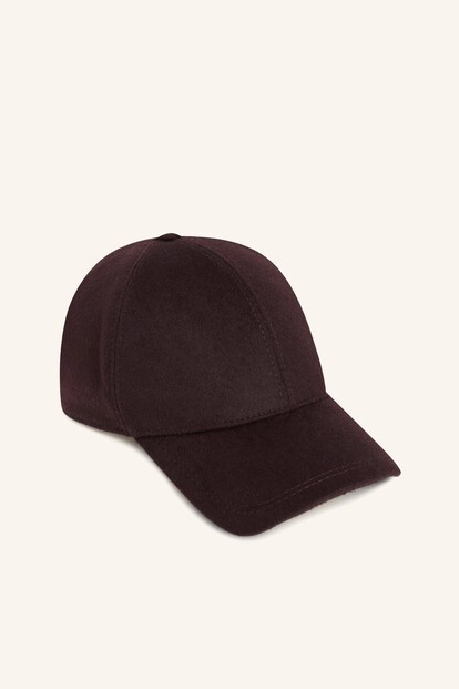 Бейсболка из шерсти