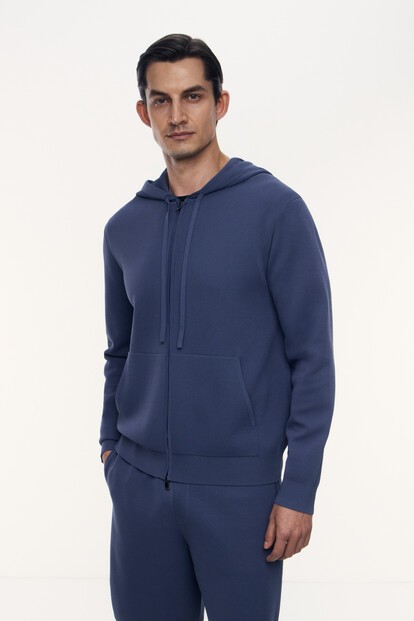 Толстовка Dacha