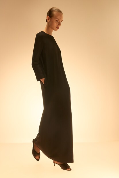 Платье из тонкой шерсти и шелка