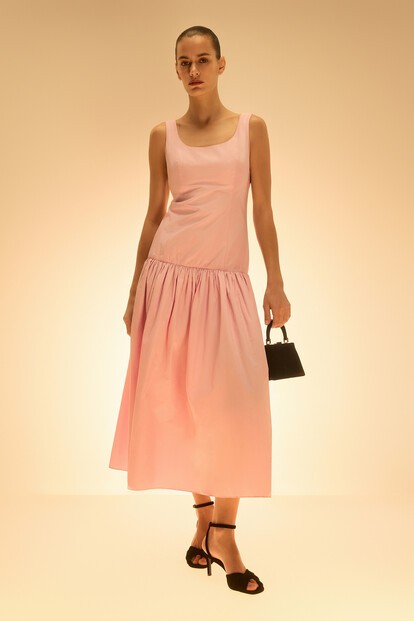 Платье из тафты