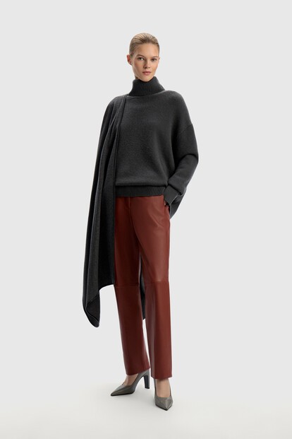 Брюки Sleek из кожи