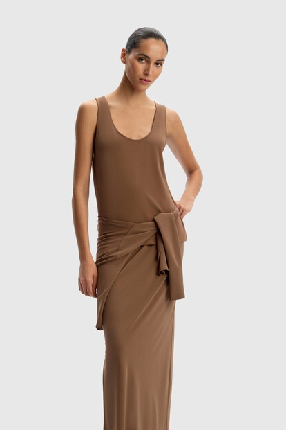 Топ с глубоким вырезом