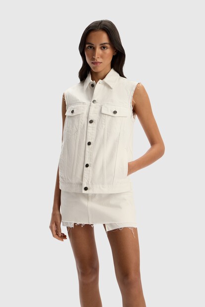 Жилет из денима