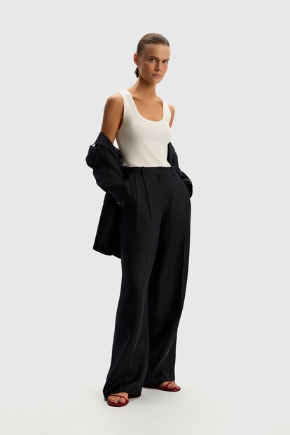 Брюки из плотного льна