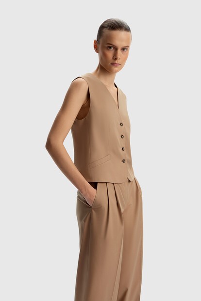 Жилет из хлопка и лиоцелла