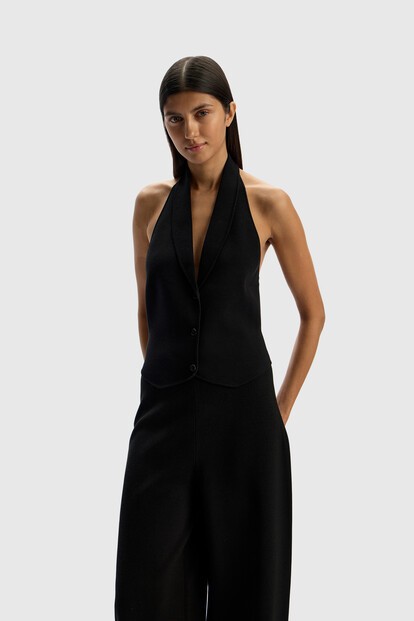 Жилет с открытой спиной