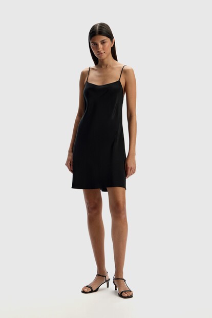 Платье из плотного шелка