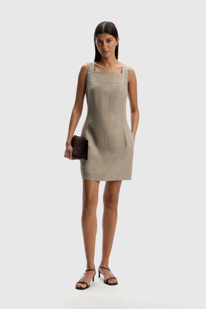 Платье из плотного льна