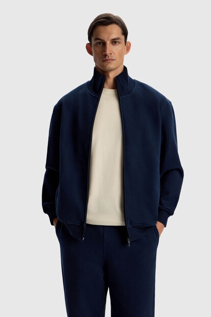 Толстовка на молнии