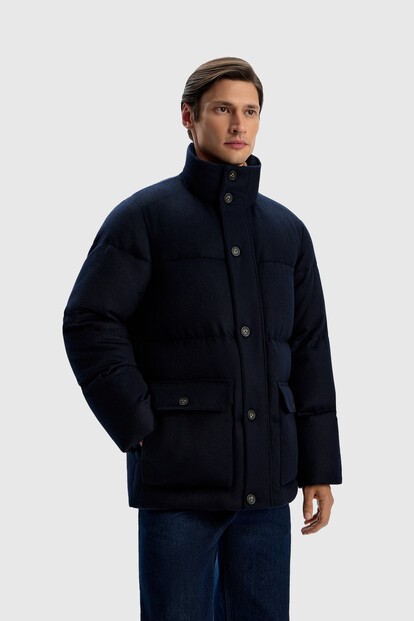 Пуховик Amur из шерсти