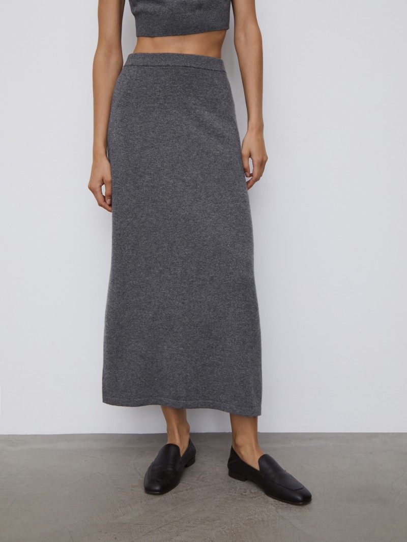 Ираннан келген ыстық дос қызымен өте ыстық үйдегі секс Адамның жыныстық қатынас арқылы құлауы