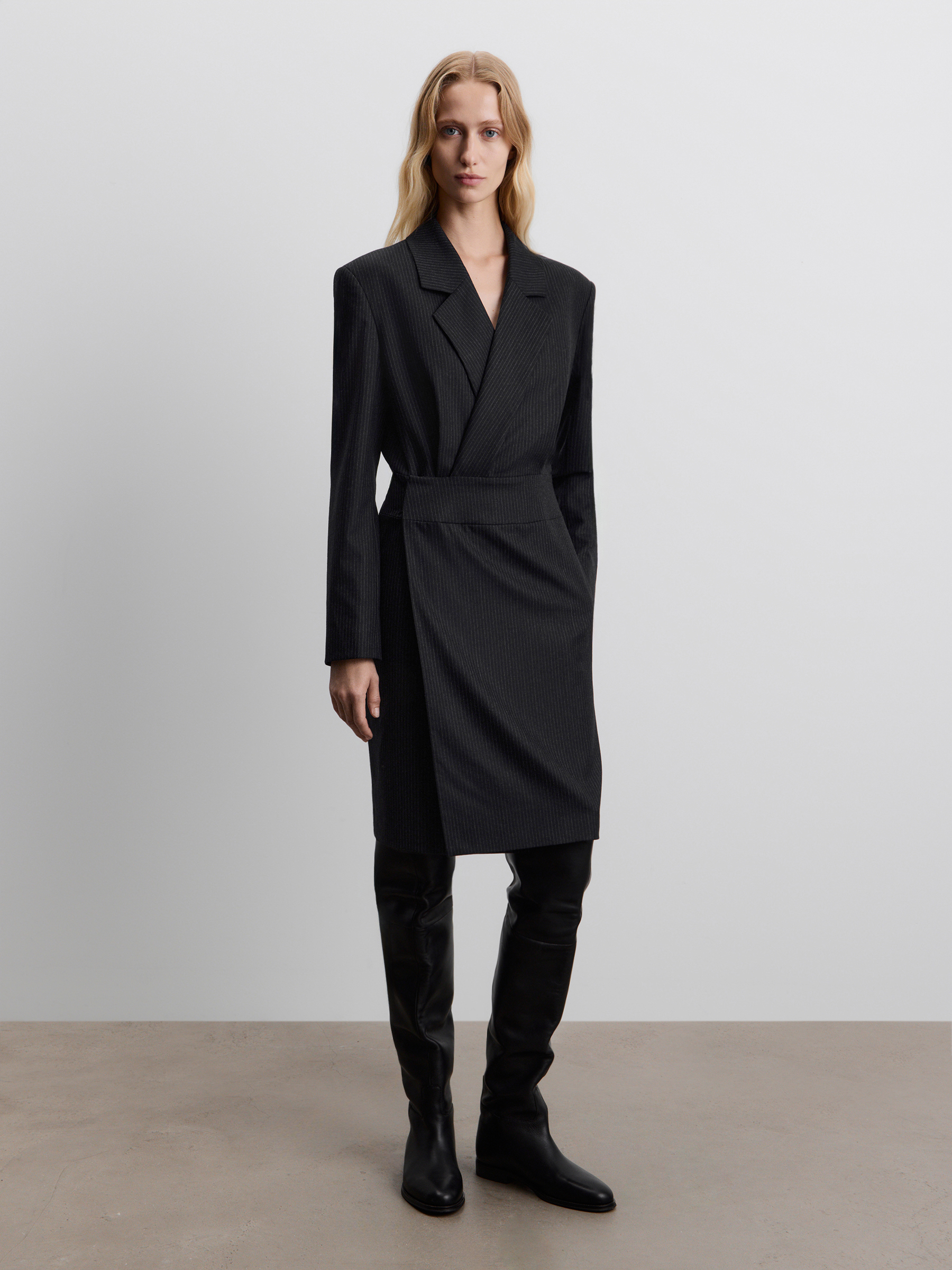 Платье из шерсти 12 STOREEZ 32000₽