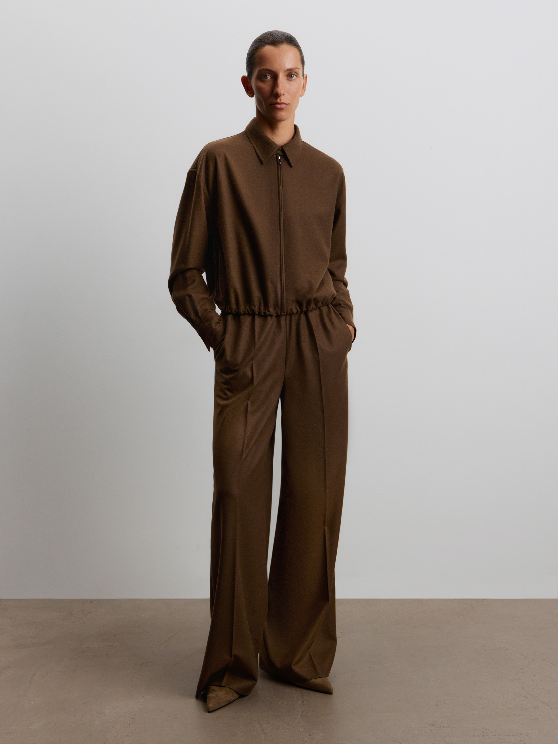 Брюки из тонкой шерсти 12 STOREEZ 22000₽