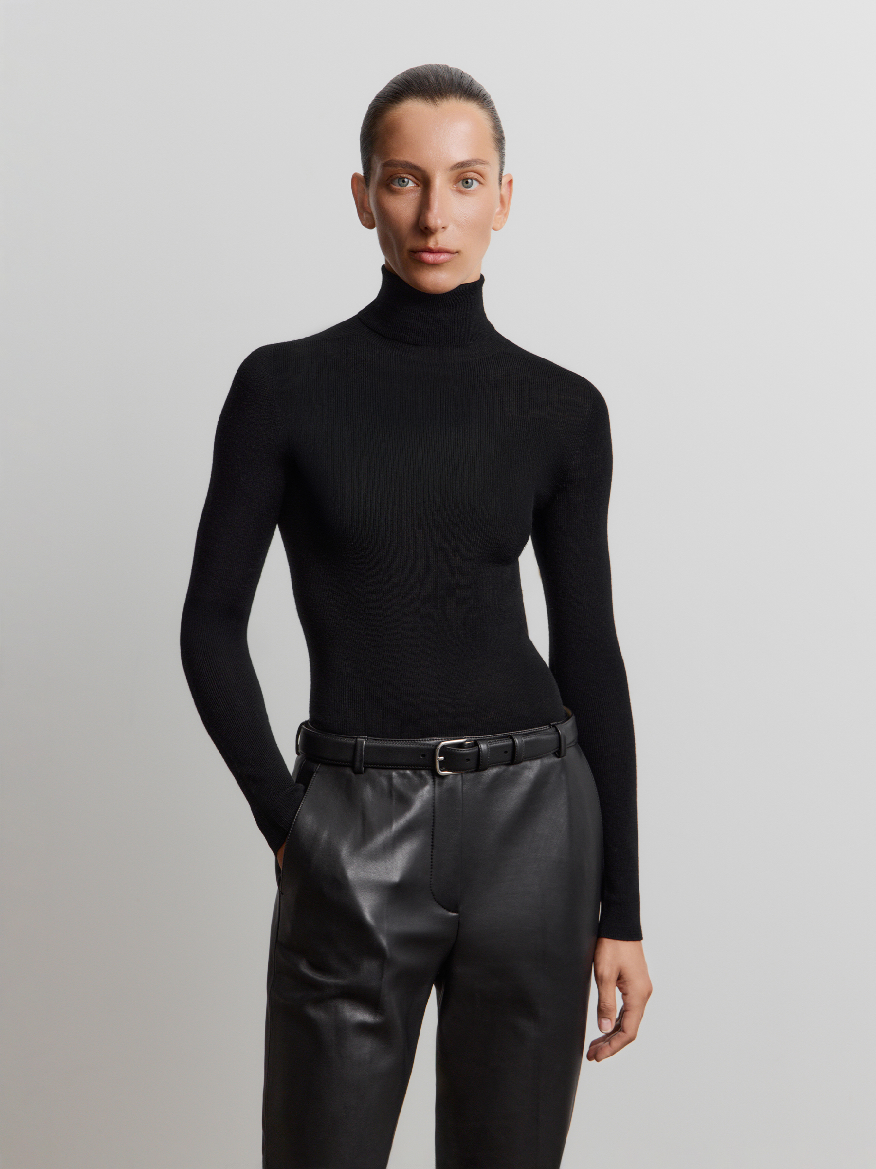 Водолазка из шерсти мериноса 12 STOREEZ 13000₽