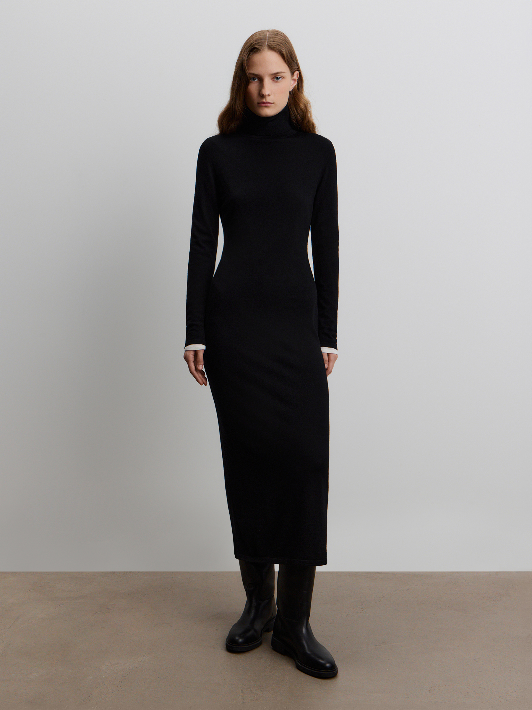 Платье из шерсти мериноса 12 STOREEZ 22000₽