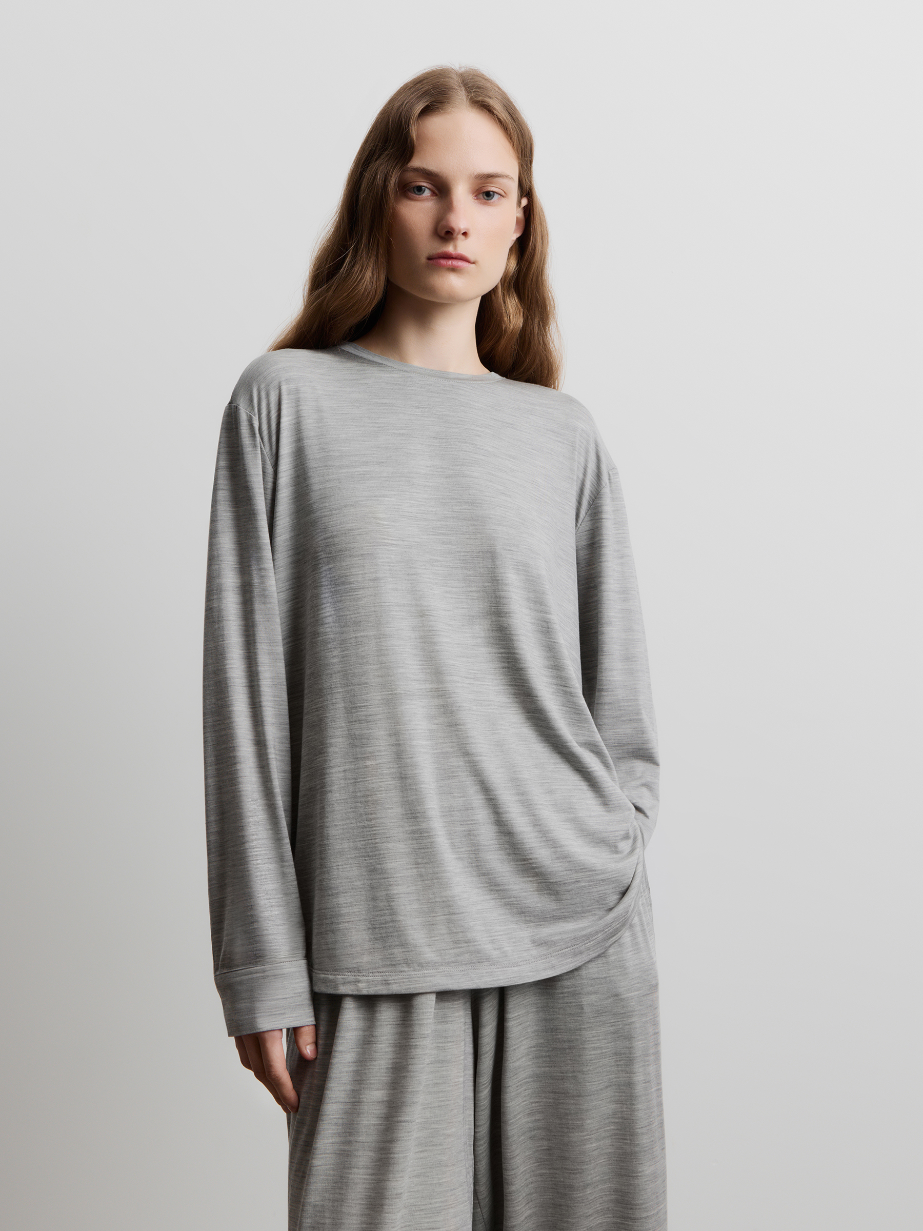 Лонгслив Soft Power 12 STOREEZ 12000₽