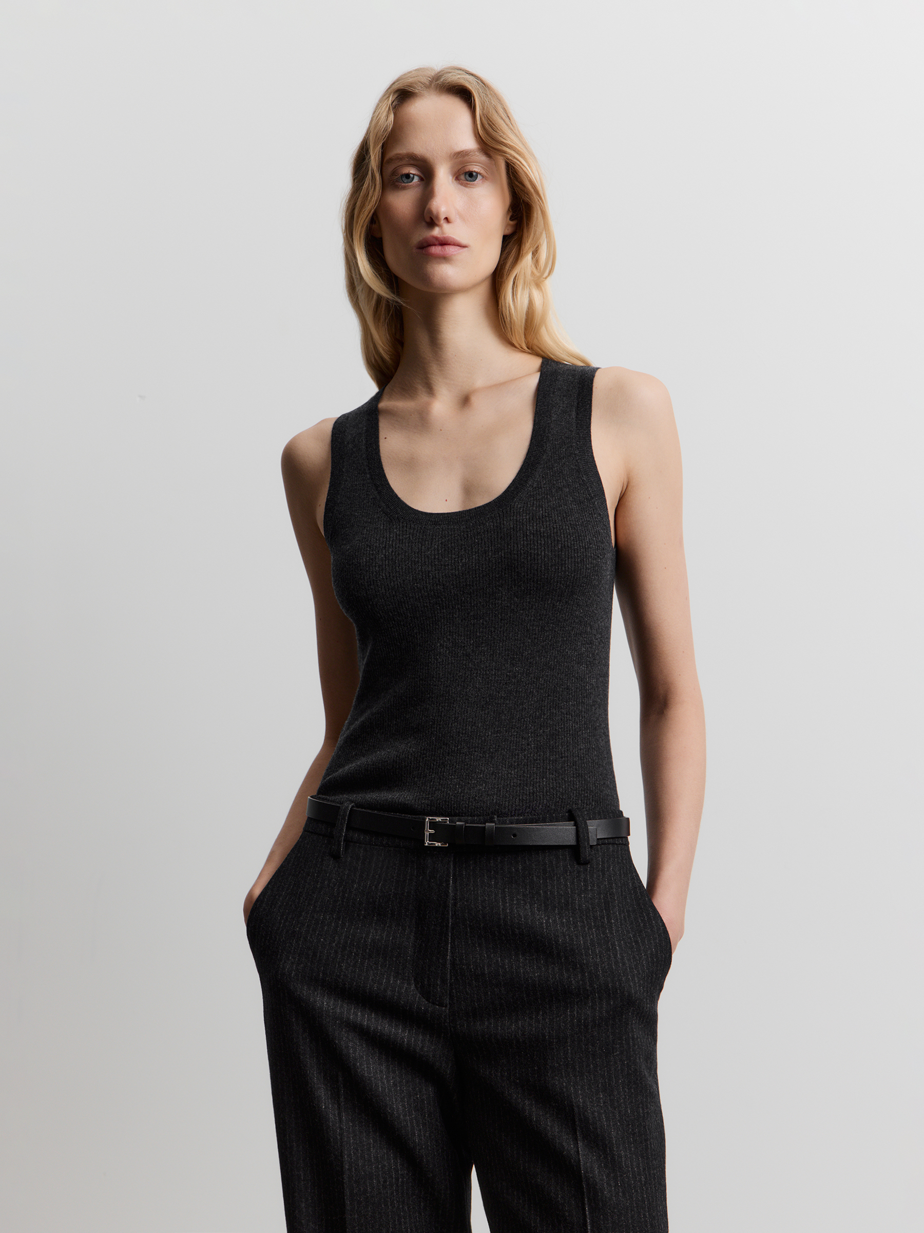 Топ из тонкой шерсти мериноса 12 STOREEZ 9800₽