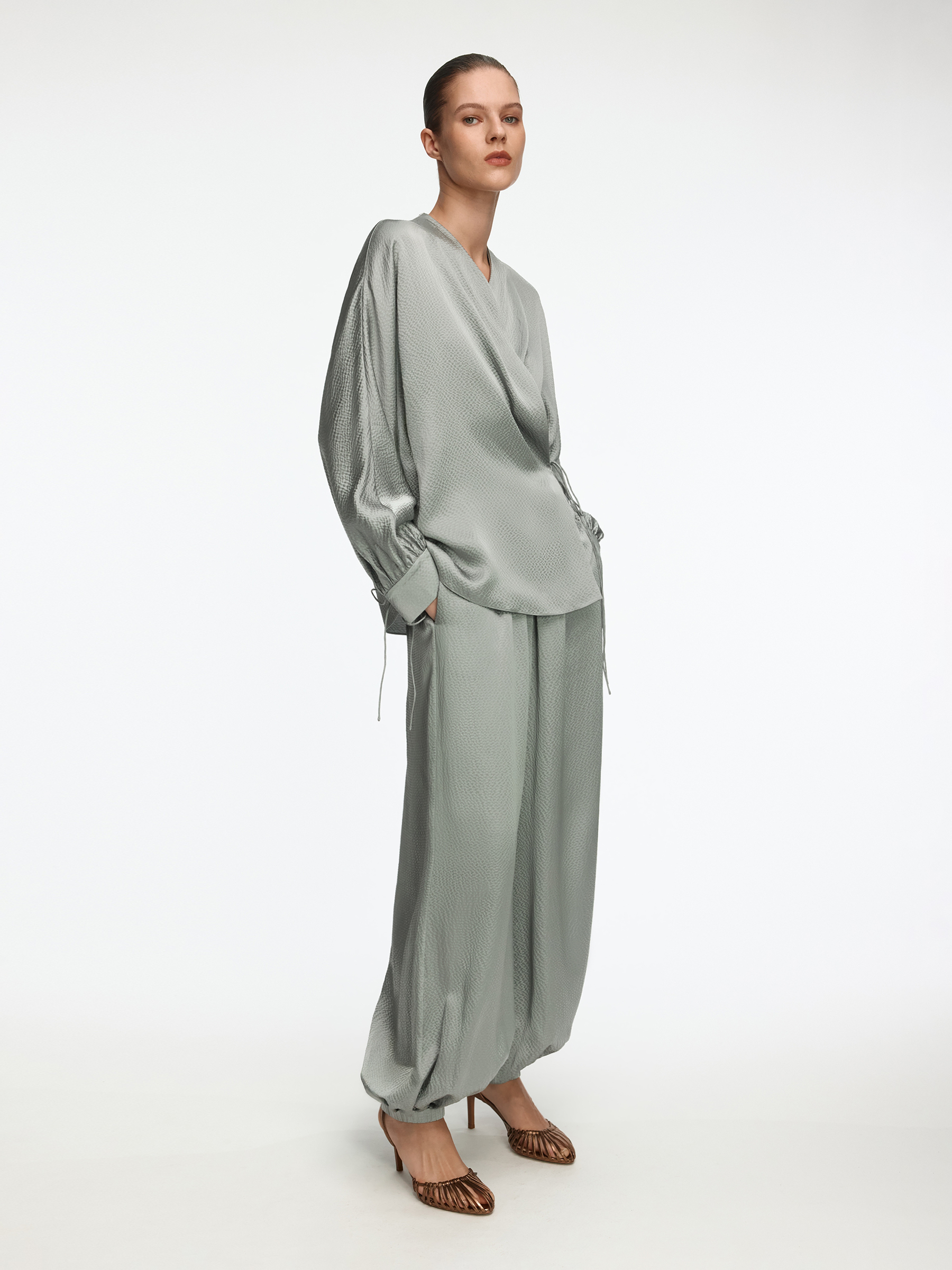 Брюки Selene из шелка Mullberry 12 STOREEZ 25000₽