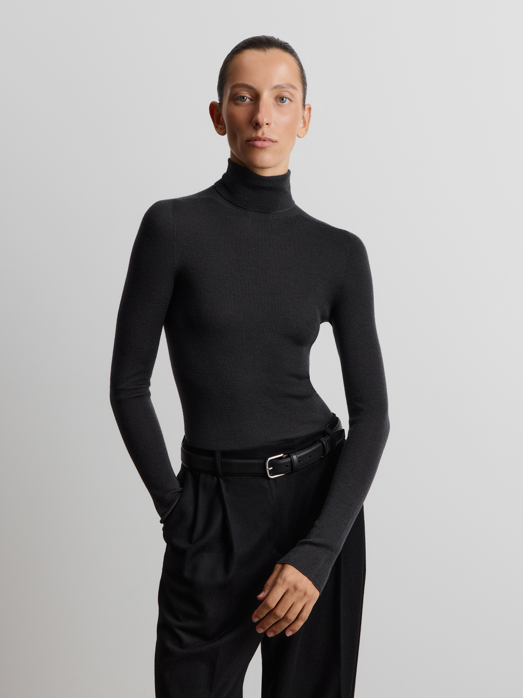 Водолазка из шерсти мериноса 12 STOREEZ 13000₽