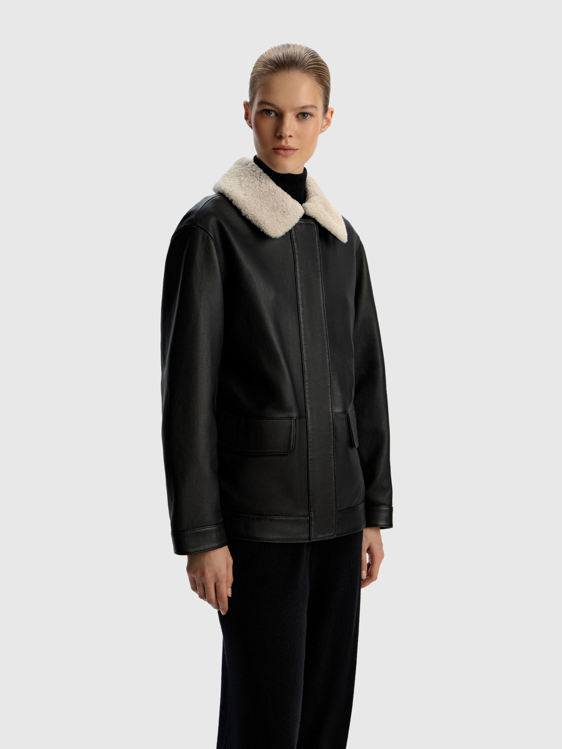 Бомбер из кожи 12 STOREEZ 100000₽