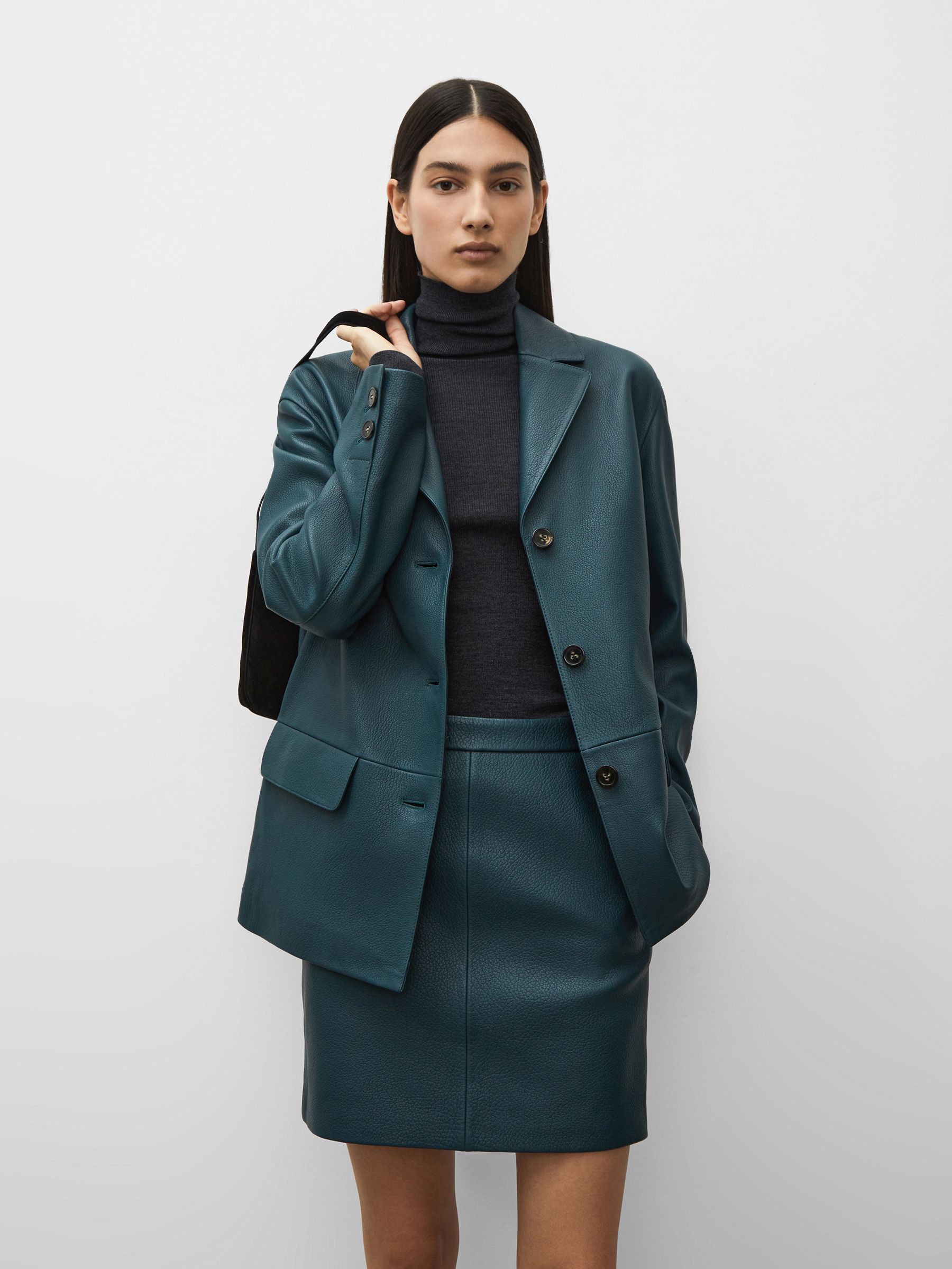 Жакет из фактурной кожи 12 STOREEZ 100000₽