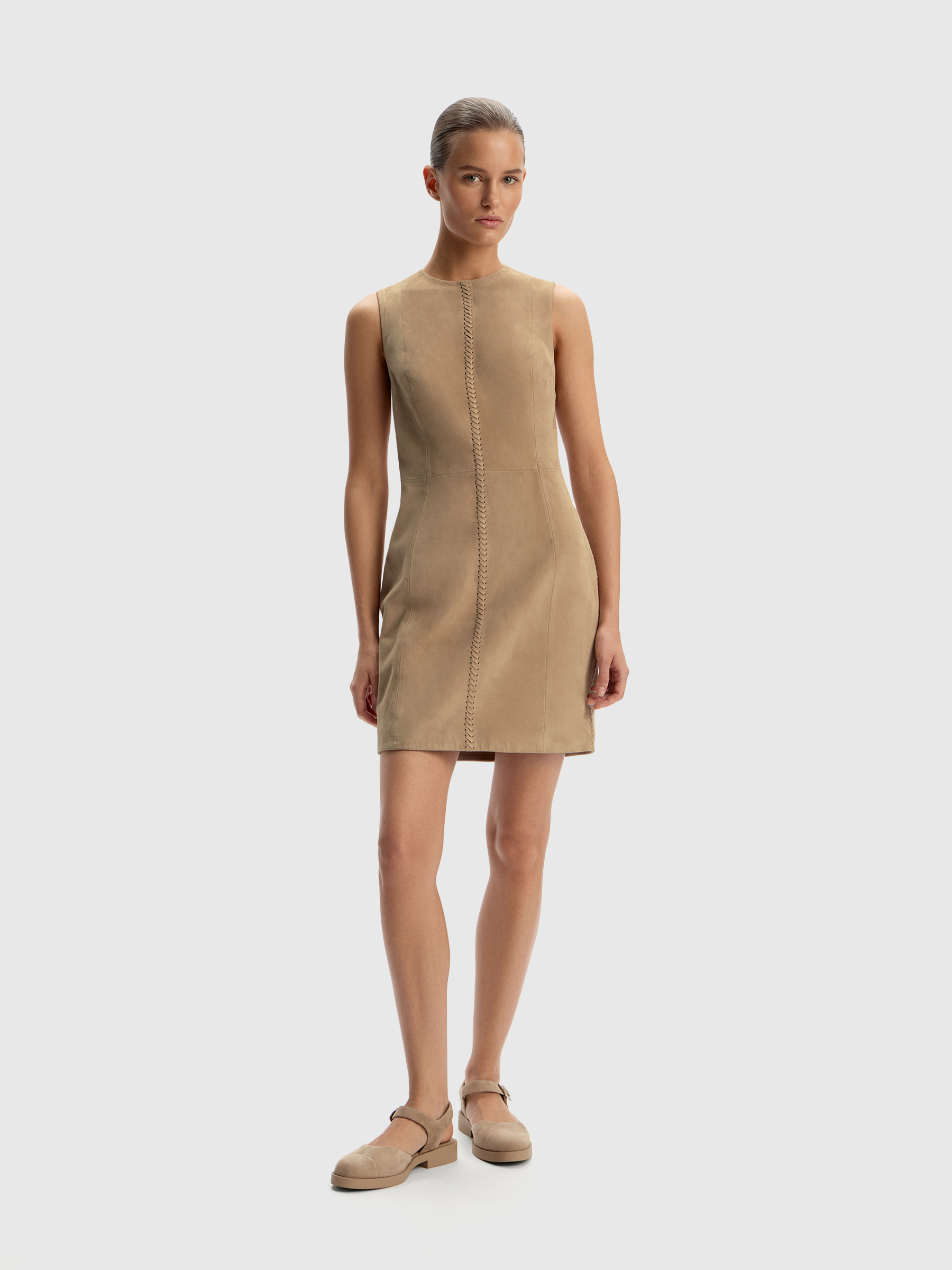 Платье из замши 12 STOREEZ 90000₽