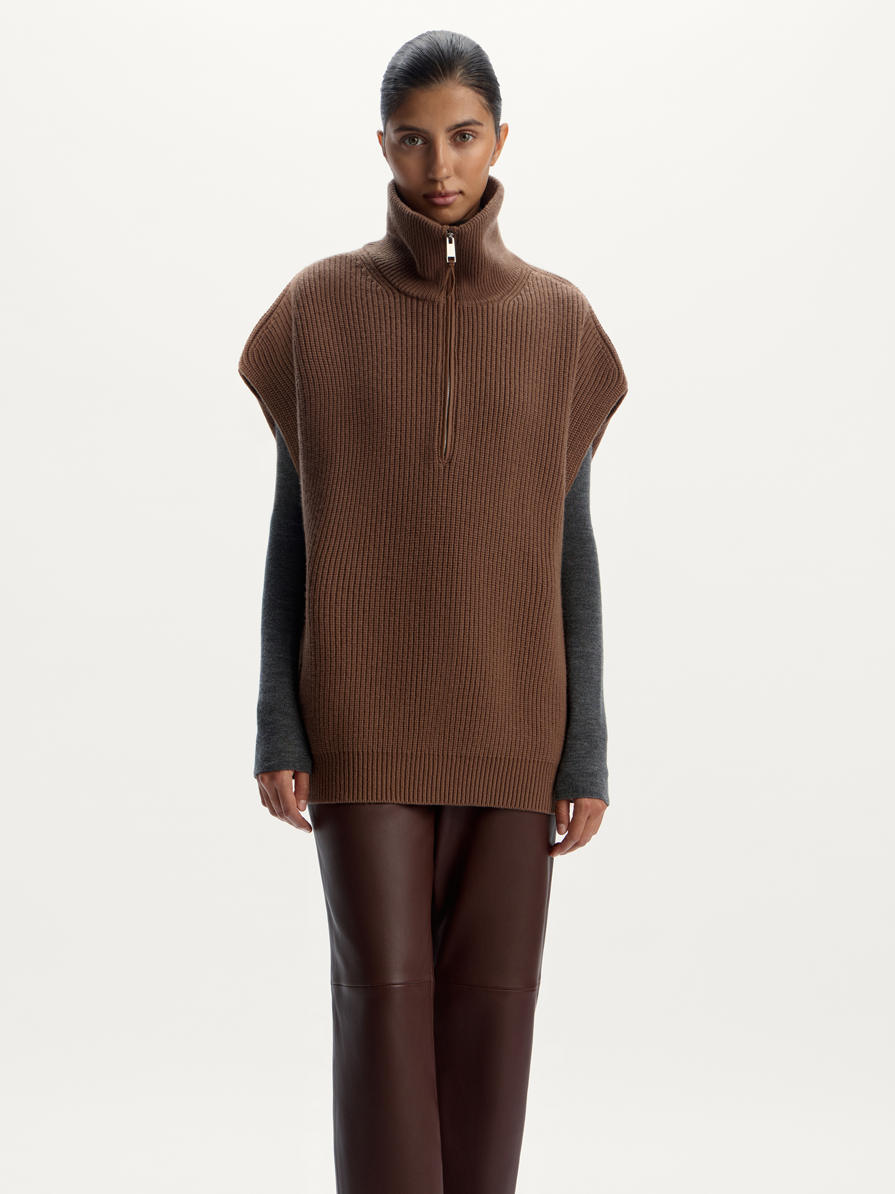 Жилет с молнией 12 STOREEZ 23000₽