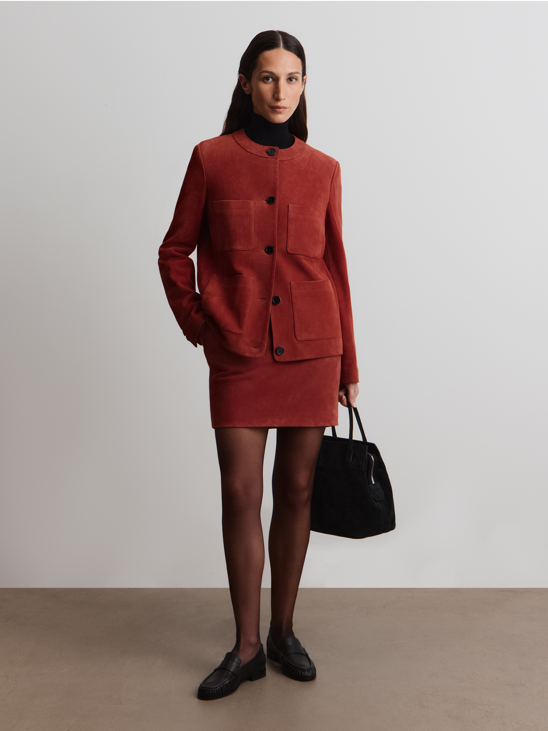 Юбка мини из замши 12 STOREEZ 65000₽